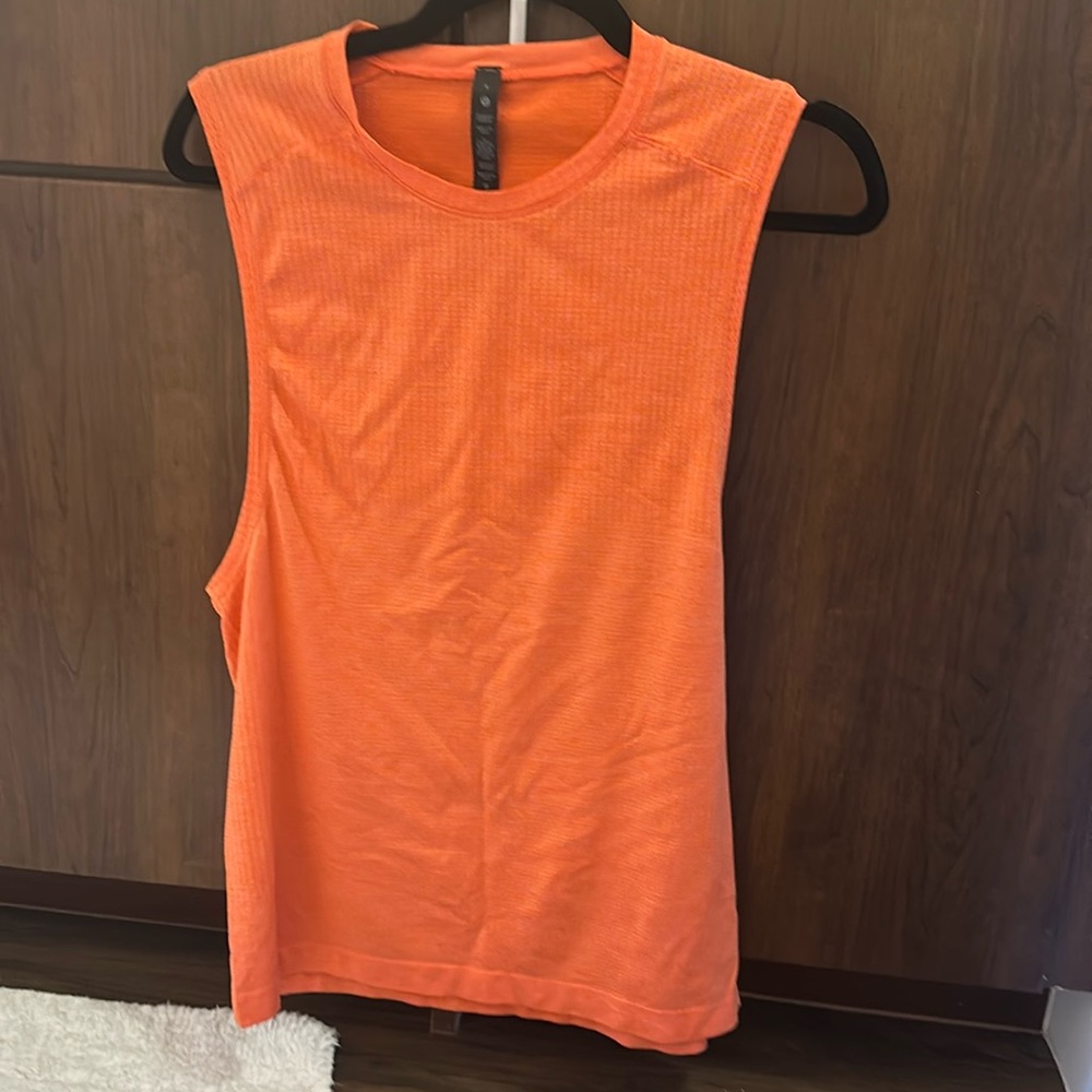 Men’s Lululemon tank top
